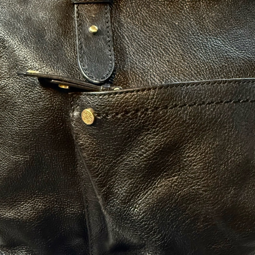 COLE HAAN Vintage Black Leather Medium Sized Handbag - Picture 4 of 10